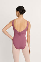 Lade das Bild in den Galerie-Viewer, Ballettrikot mit breiten Trägern und herausnehmbaren Cups - violet