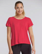 Lade das Bild in den Galerie-Viewer, Fließendes T-Shirt aus Bambusviskose