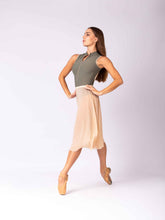 Lade das Bild in den Galerie-Viewer, LONG MESH SKIRT IVORY CREAM