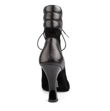 Lade das Bild in den Galerie-Viewer, Heels

