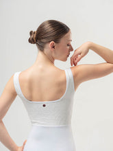 Lade das Bild in den Galerie-Viewer, Flora - elegantes Trikot mit breiten Trägern
