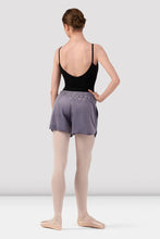 Lade das Bild in den Galerie-Viewer, Warm- Up Short Fleece
