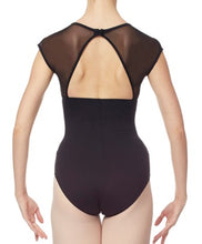Lade das Bild in den Galerie-Viewer, Intermezzo-Trikot mit Viertelarm und Netzeinsatz,. Ideal für Ballett, Modern, Contemporary, Latin, sowie für Flamenco, Standard und div. Gesellschaftstänze
